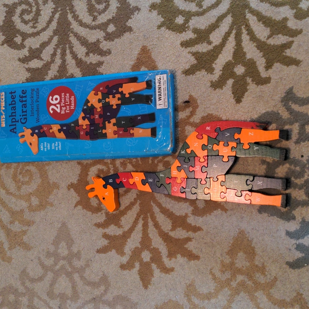 Giraffe alphabet number puzzle